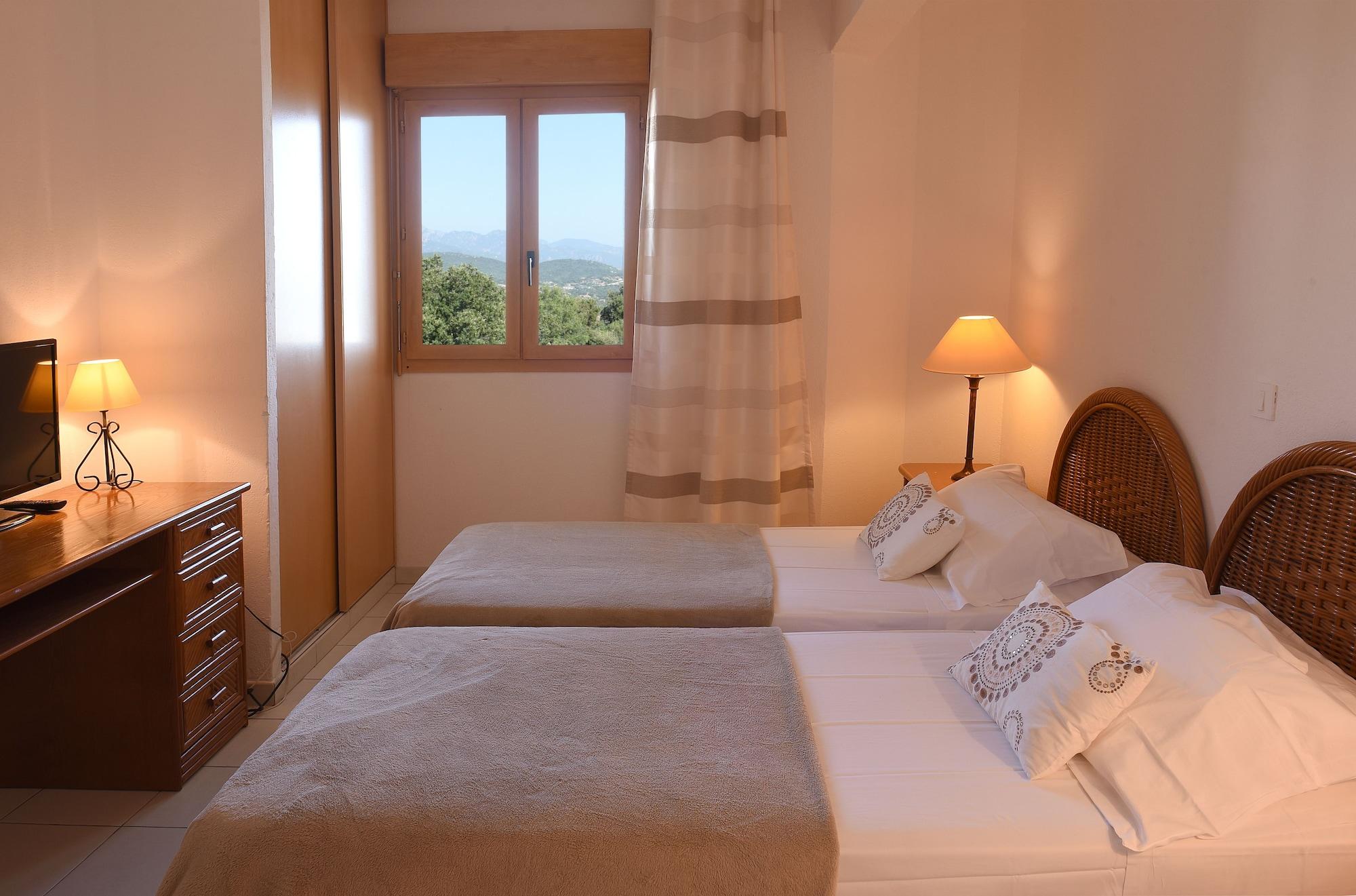 Hotel Le Tilbury Porto-Vecchio  Exterior photo