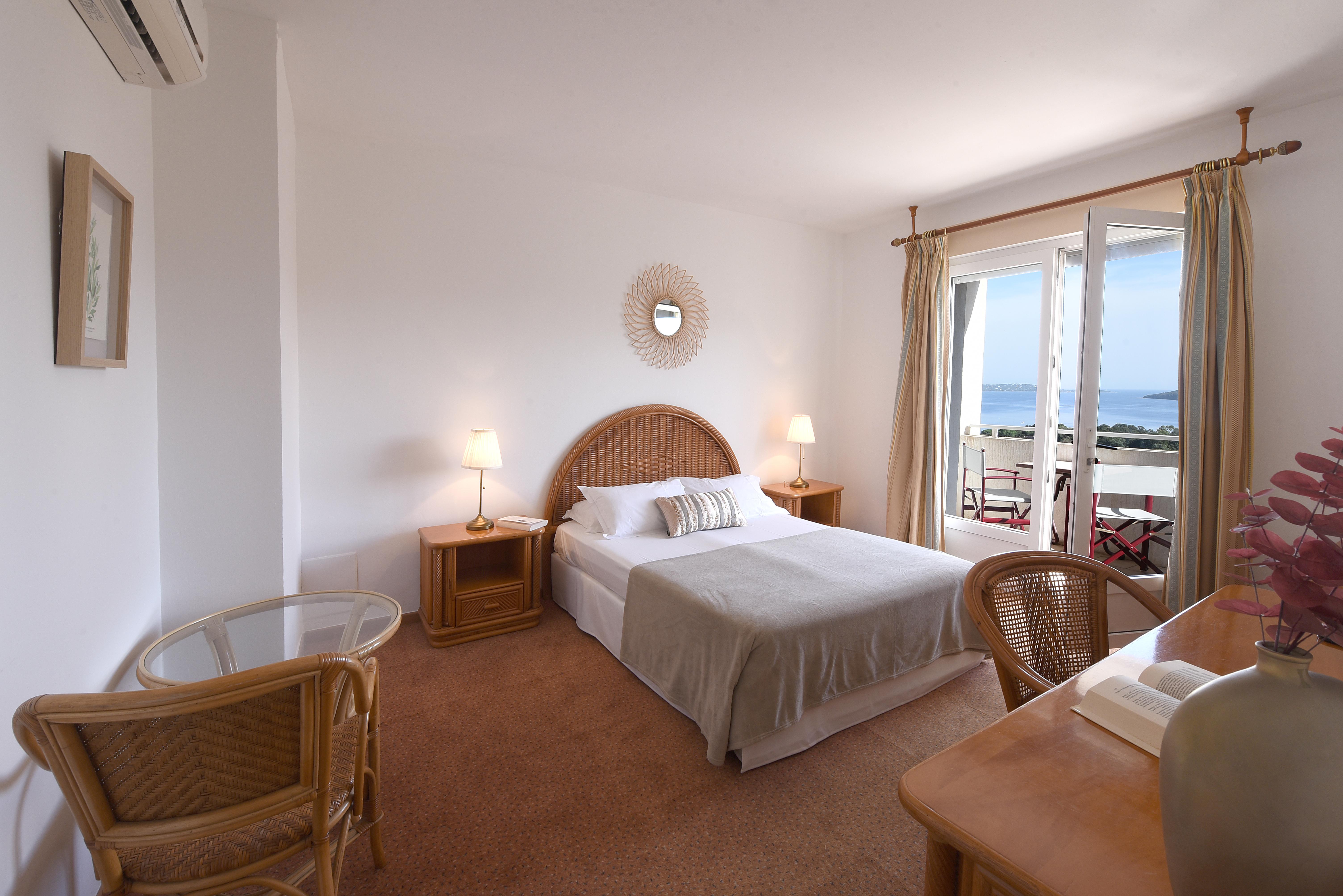 Hotel Le Tilbury Porto-Vecchio  Exterior photo