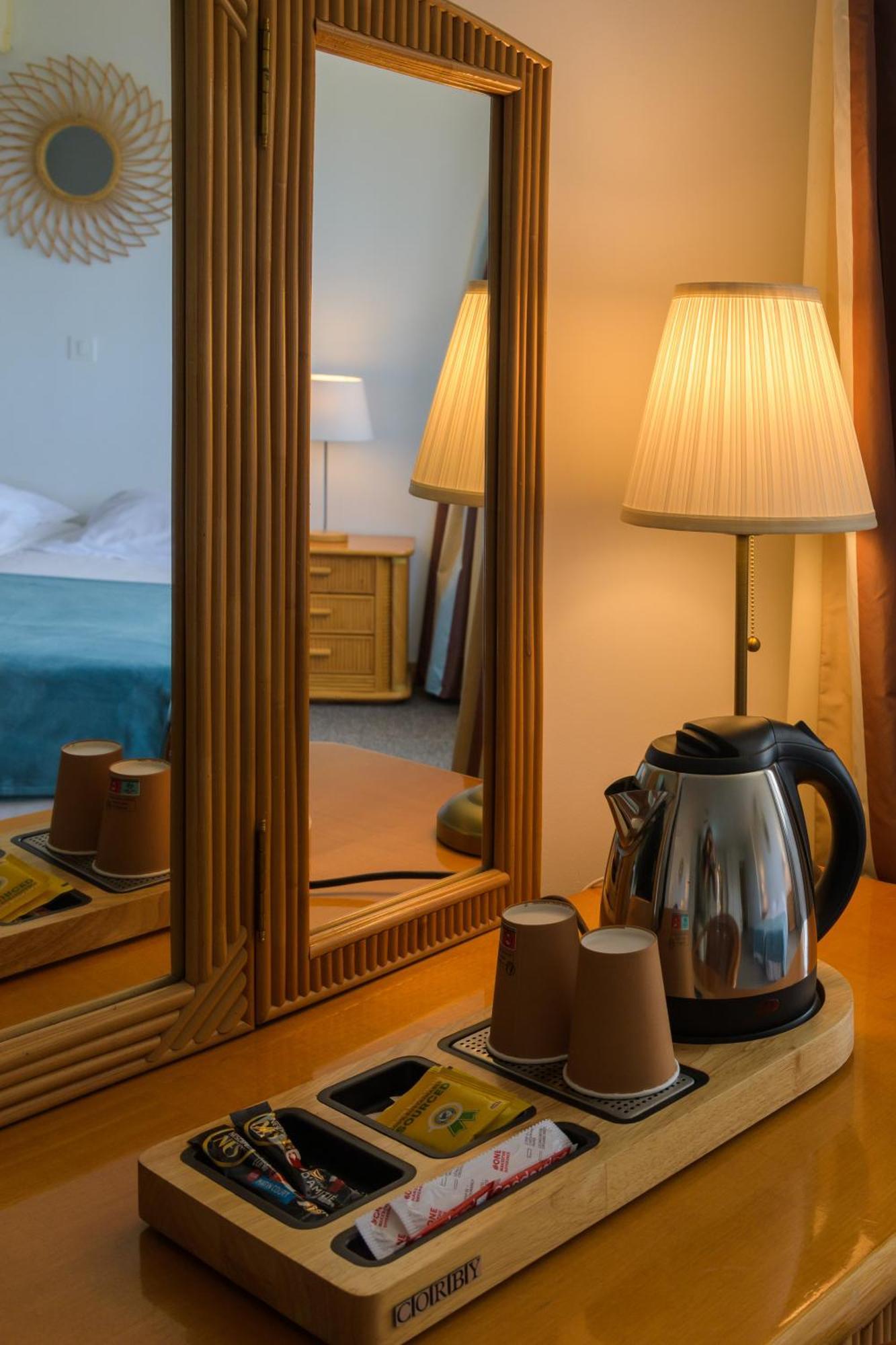 Hotel Le Tilbury Porto-Vecchio  Exterior photo