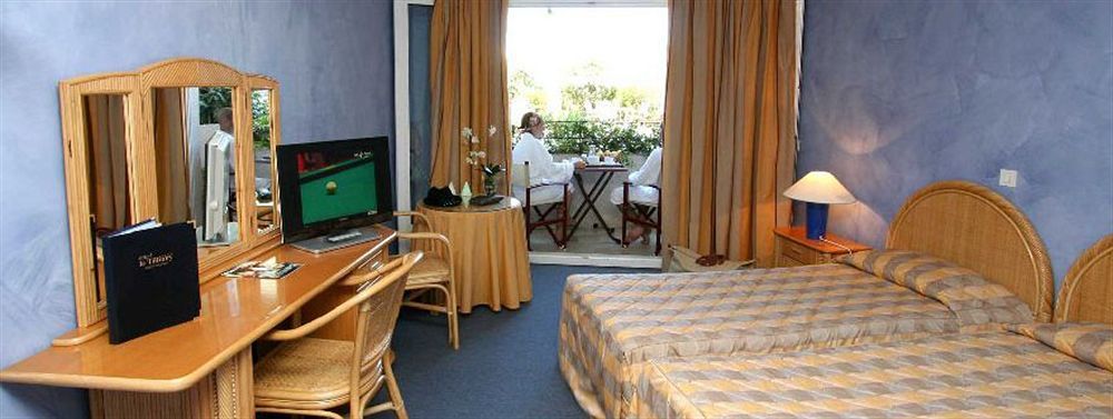 Hotel Le Tilbury Porto-Vecchio  Exterior photo