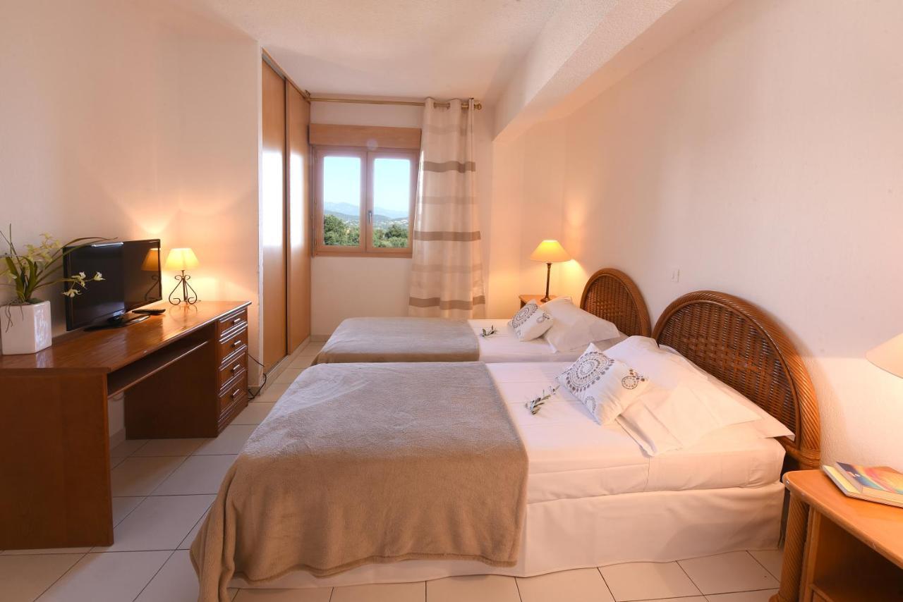 Hotel Le Tilbury Porto-Vecchio  Exterior photo
